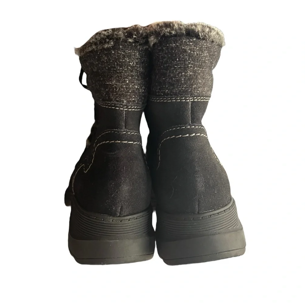 NWT Clarks Aveleigh Zip black suede leather boots